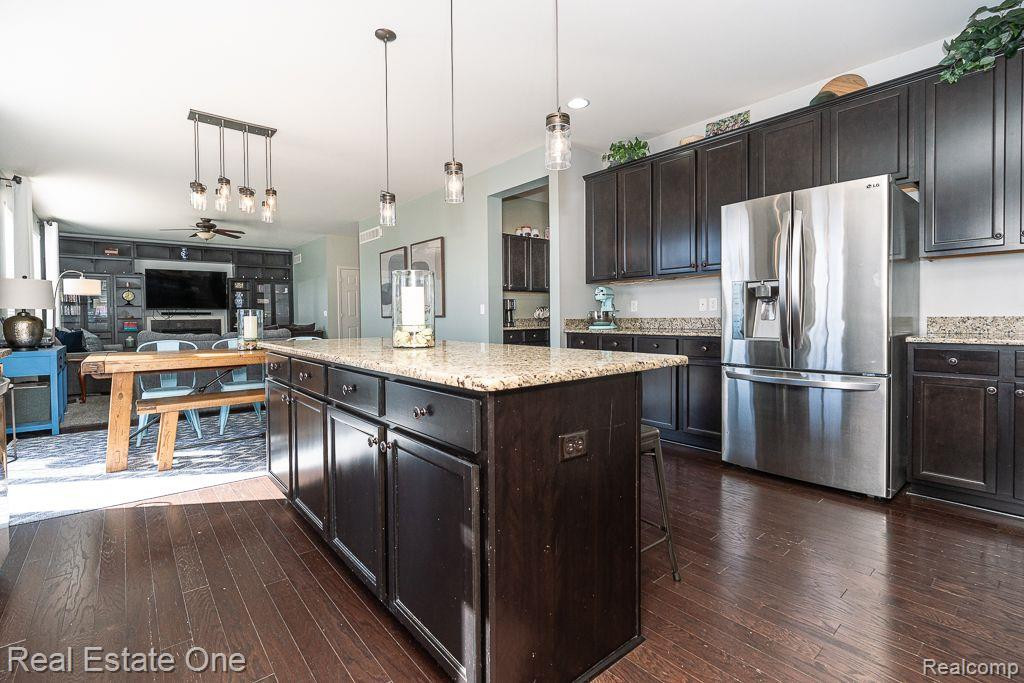 794 WYNSTONE Circle S, Oakland, MI — Photo 14