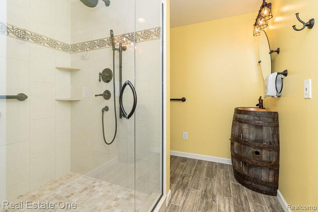 794 WYNSTONE Circle S, Oakland, MI — Photo 32