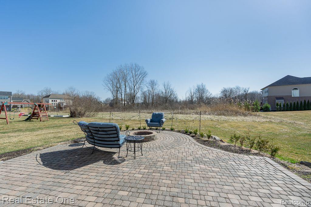794 WYNSTONE Circle S, Oakland, MI — Photo 34