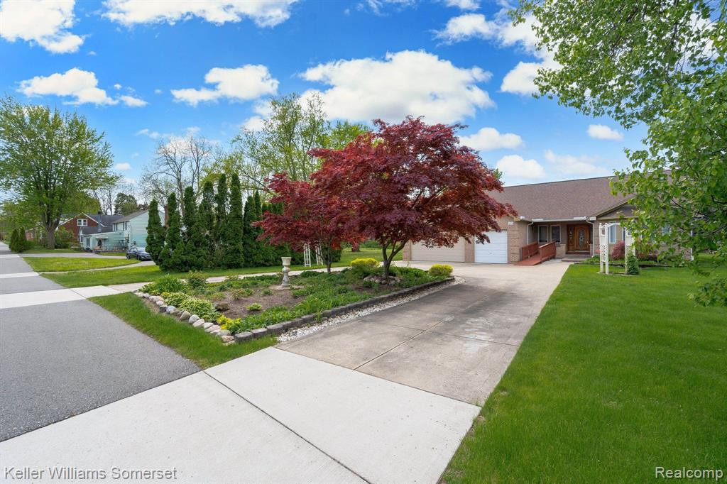 6879 John R Road, Troy, MI 48085 — Photo 3