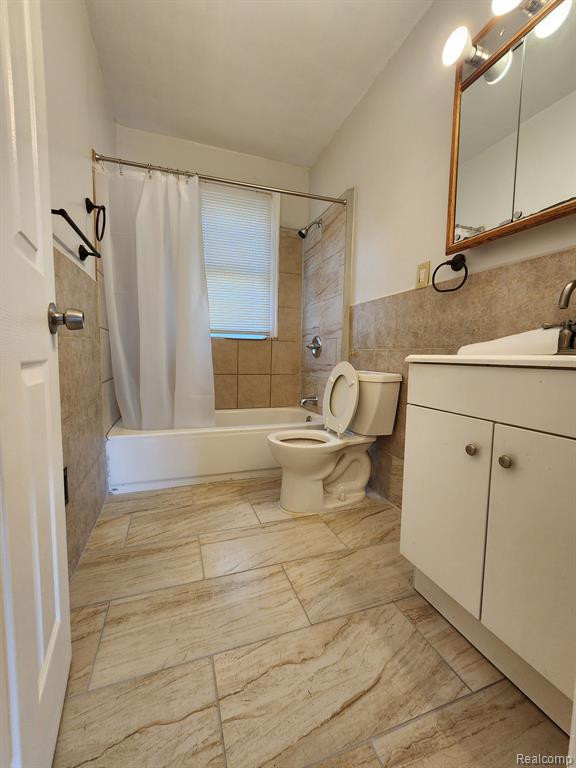 6951 PINEHURST Street, Dearborn, MI 48126 — Photo 9