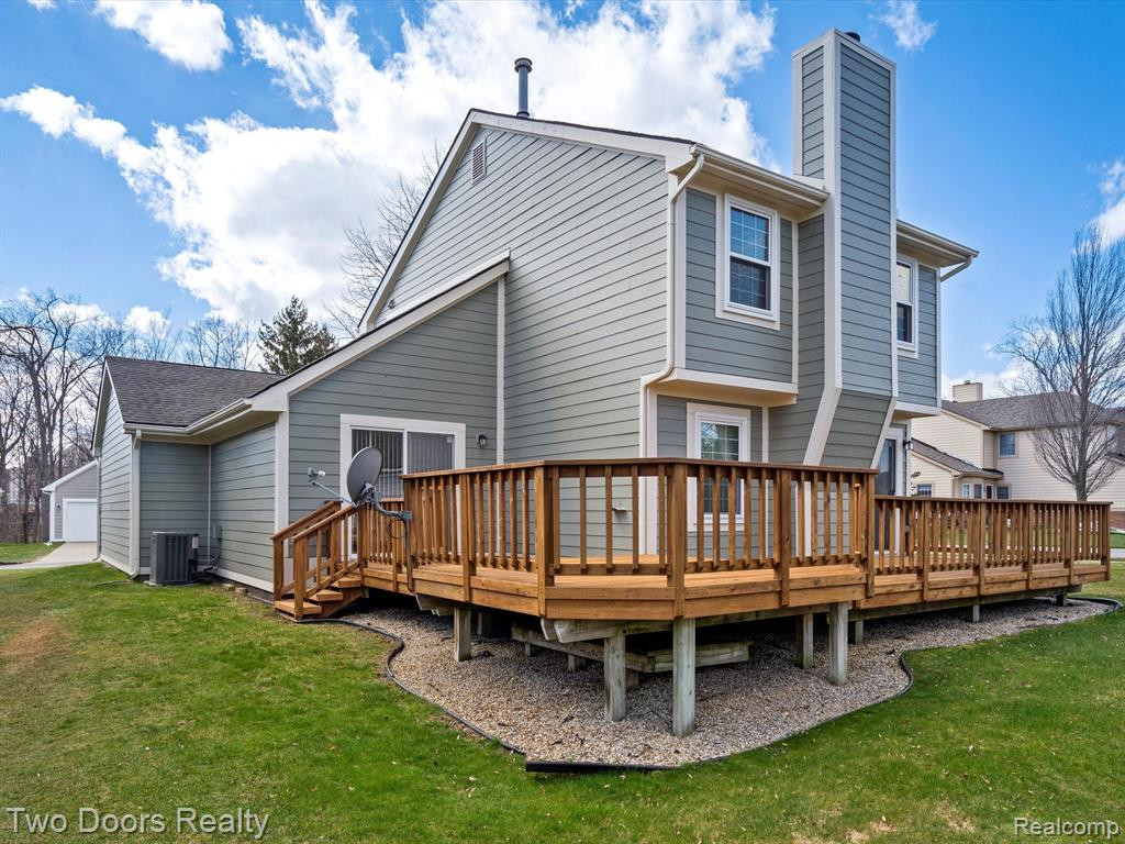 41305 CORNELL Drive, Novi, MI 48377 — Photo 5