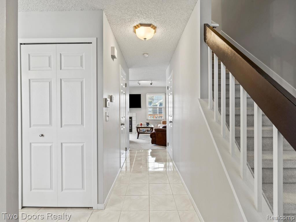 41305 CORNELL Drive, Novi, MI 48377 — Photo 9