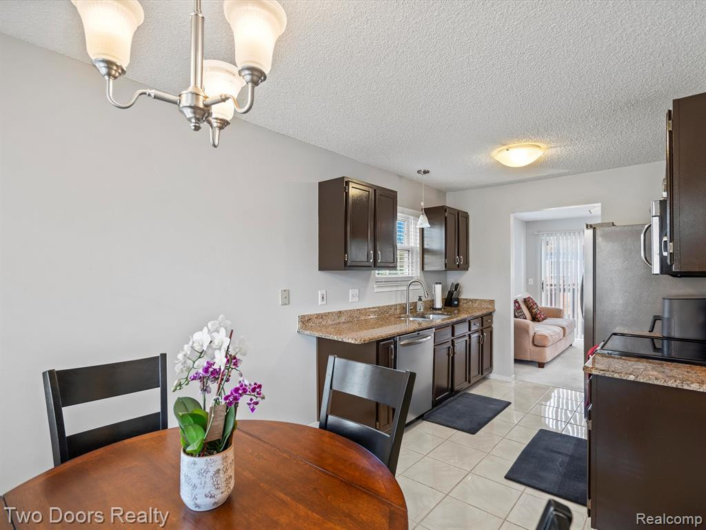 41305 CORNELL Drive, Novi, MI 48377 — Photo 15