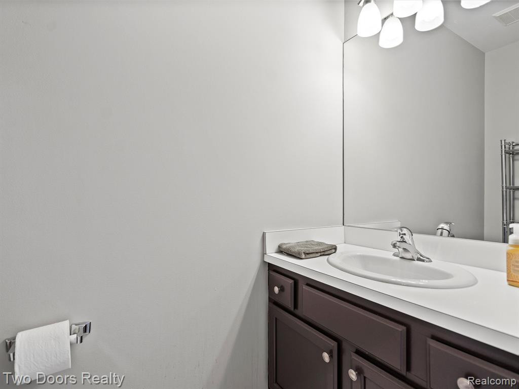 41305 CORNELL Drive, Novi, MI 48377 — Photo 22