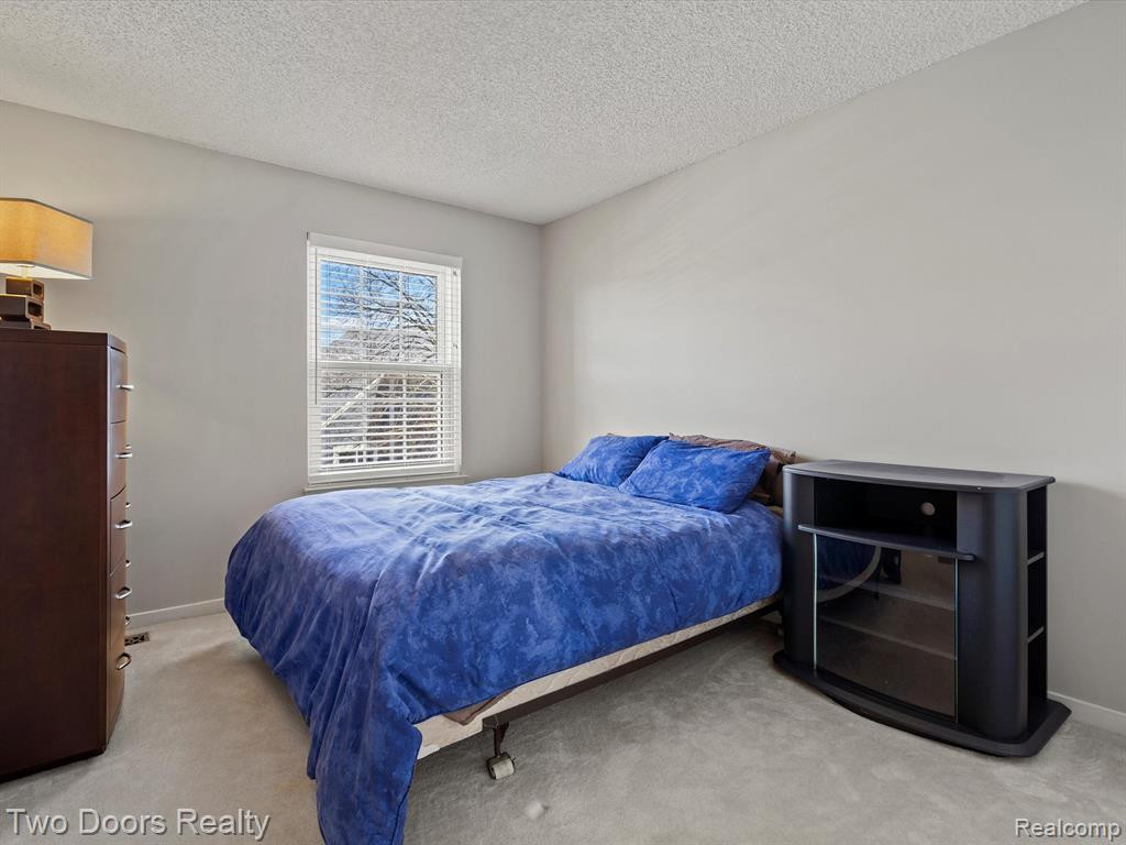41305 CORNELL Drive, Novi, MI 48377 — Photo 28
