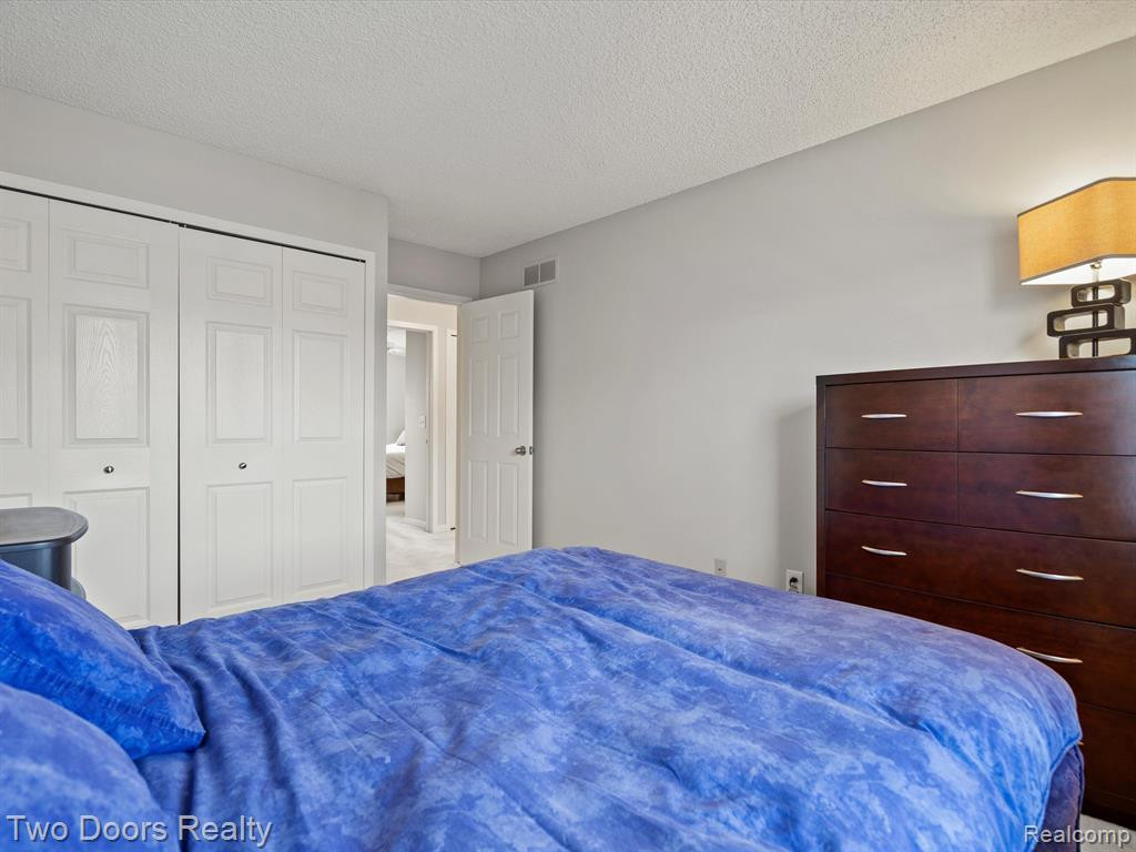 41305 CORNELL Drive, Novi, MI 48377 — Photo 29