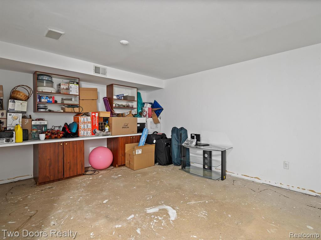 41305 CORNELL Drive, Novi, MI 48377 — Photo 34
