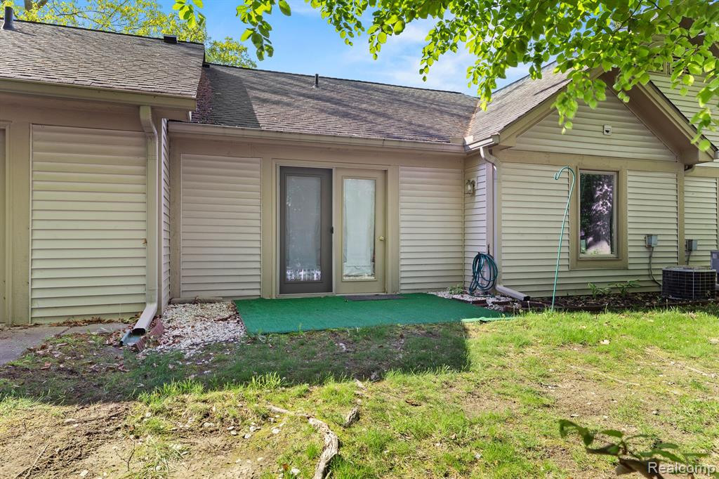 21336 MULBERRY Court, 51, Farmington Hills, MI 48336 — Photo 24