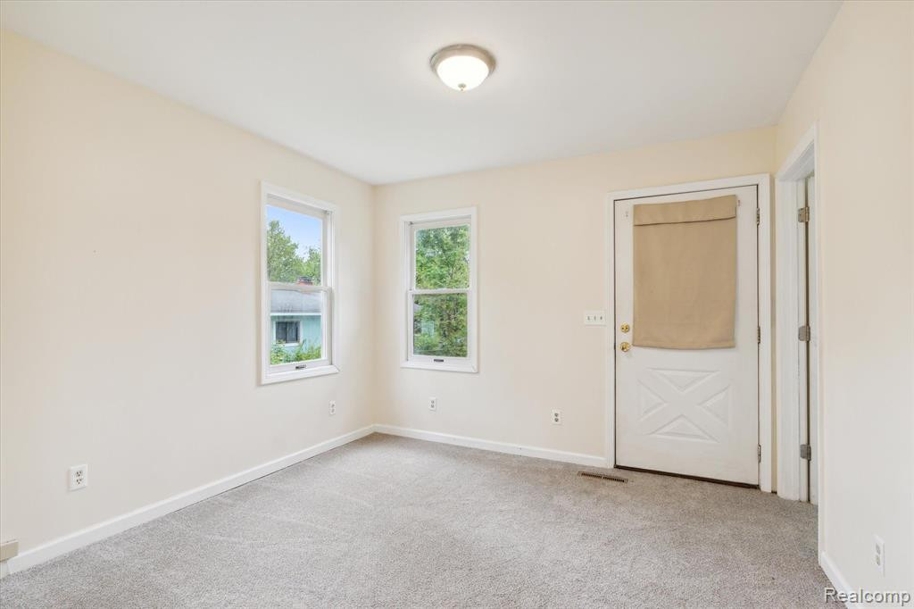 95 WATERLY Avenue, Waterford, MI 48328 — Photo 3