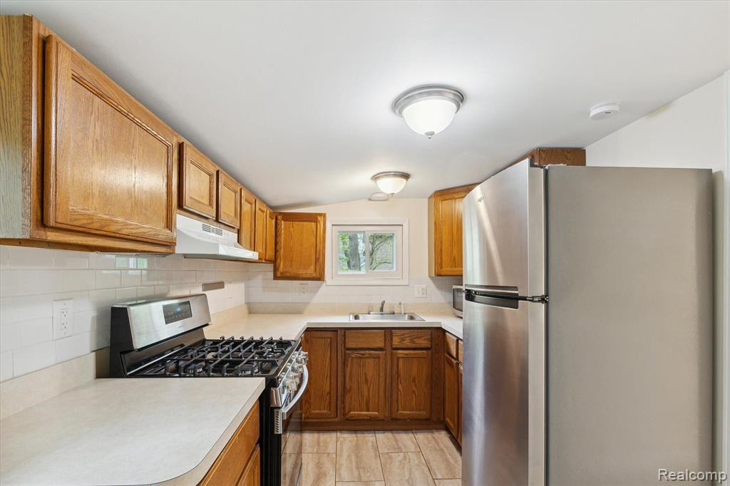 95 WATERLY Avenue, Waterford, MI 48328 — Photo 4