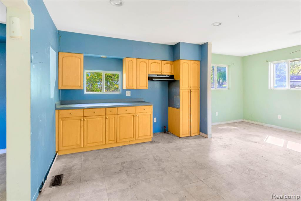 507 OSBAND Street, Ypsilanti, MI 48198 — Photo 12