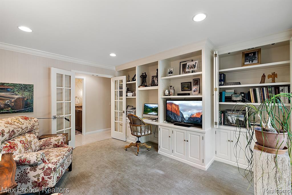 4037 HIDDEN WOODS Drive, Bloomfield Hills, MI 48301 — Photo 10