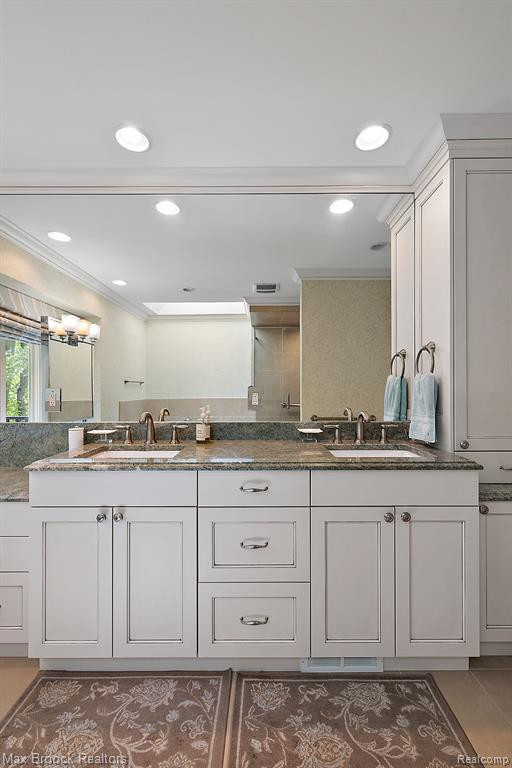 4037 HIDDEN WOODS Drive, Bloomfield Hills, MI 48301 — Photo 14