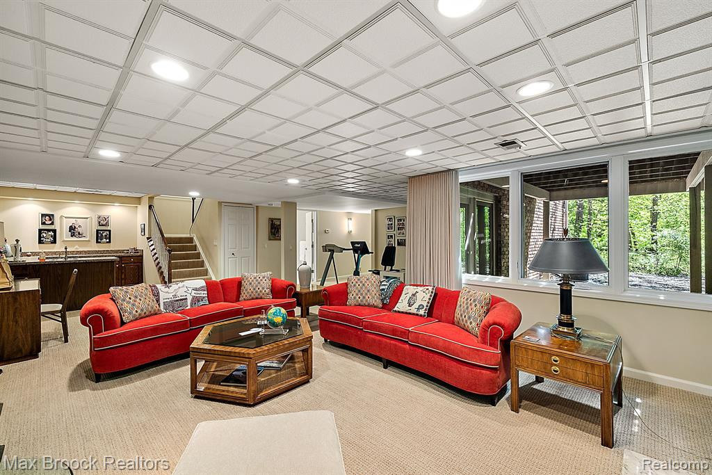 4037 HIDDEN WOODS Drive, Bloomfield Hills, MI 48301 — Photo 20
