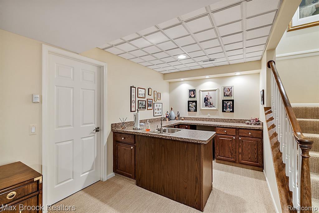 4037 HIDDEN WOODS Drive, Bloomfield Hills, MI 48301 — Photo 23