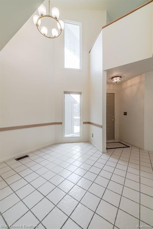 4045 FOXPOINTE Drive, West Bloomfield, MI 48323 — Photo 8