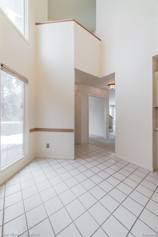 4045 FOXPOINTE Drive, West Bloomfield, MI 48323 — Photo 10