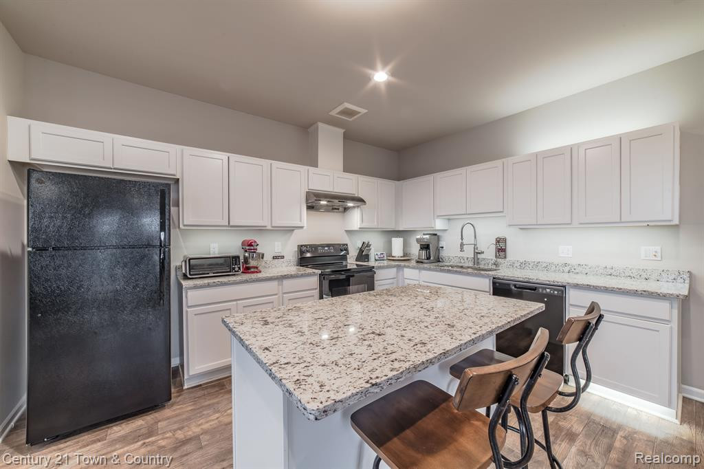 9864 Ridge Run Street, 43, Howell, MI 48855 — Photo 10