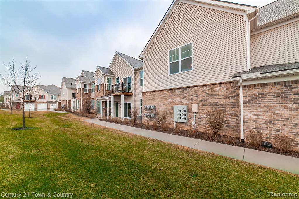 9864 Ridge Run Street, 43, Howell, MI 48855 — Photo 22