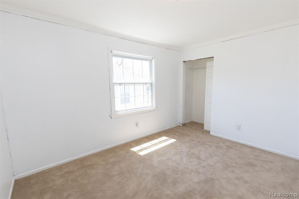 72 N North Shore, Lake Orion, MI 48362 — Photo 21