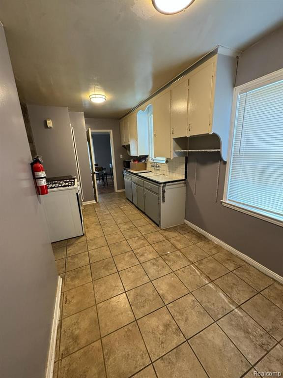 13411 TACOMA Street, Detroit, MI 48205 — Photo 7