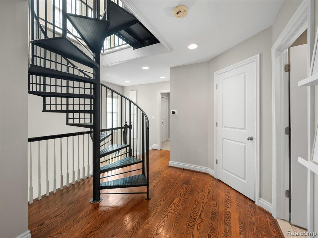 694 Chapin Avenue, Birmingham, MI 48009 — Photo 29