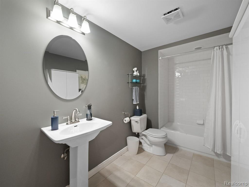 694 Chapin Avenue, Birmingham, MI 48009 — Photo 38