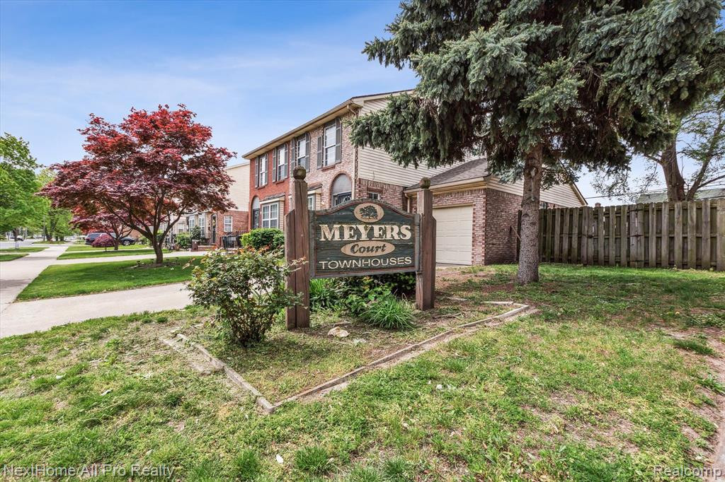 15401 MEYERS Road, Detroit, MI 48227 — Photo 6