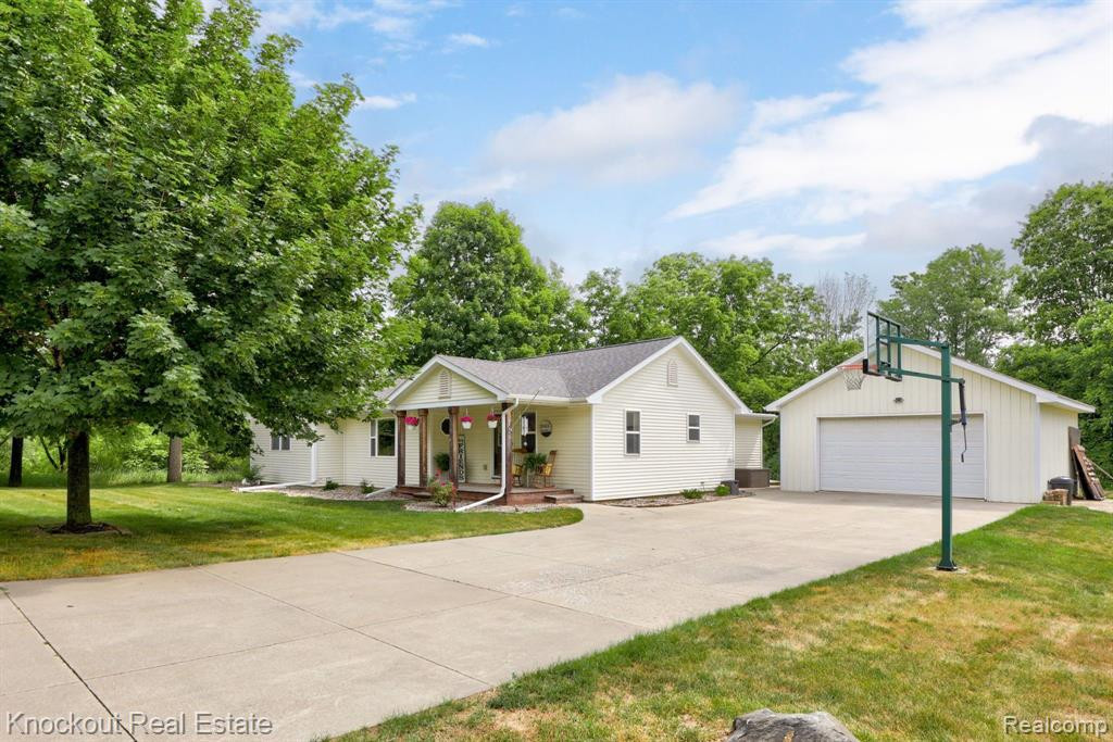 8409 EAST Street, Millington, MI 48746 — Photo 2