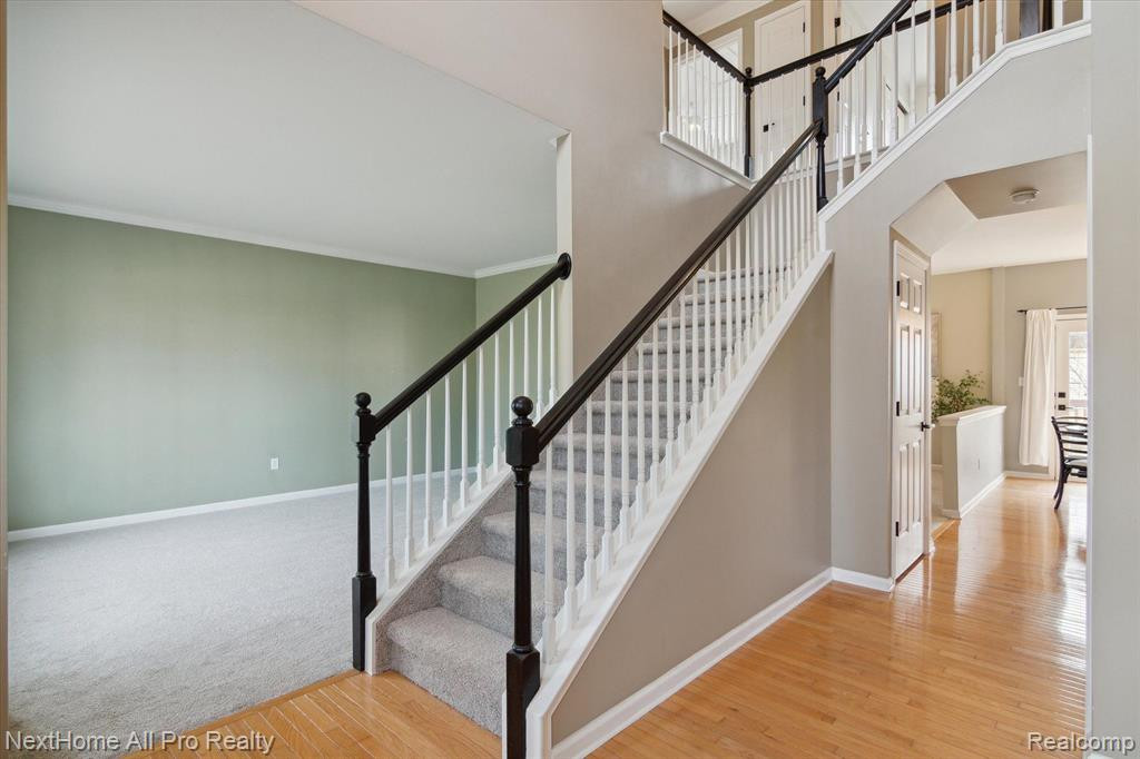 1165 CANTOR Lane, South Lyon, MI 48178 — Photo 4