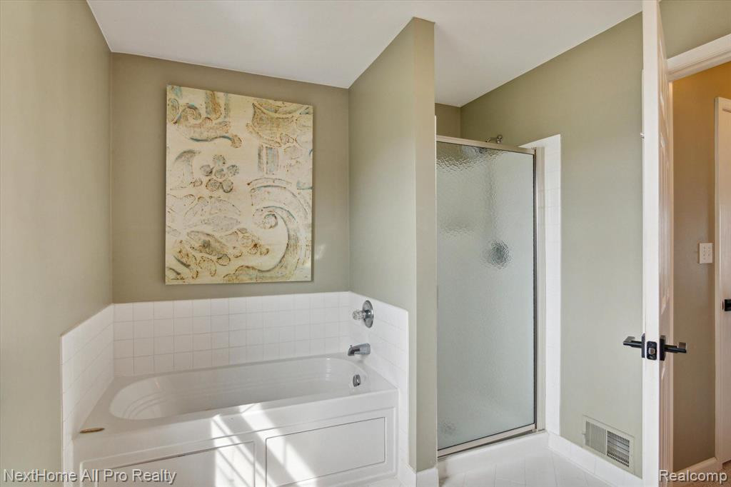 1165 CANTOR Lane, South Lyon, MI 48178 — Photo 32