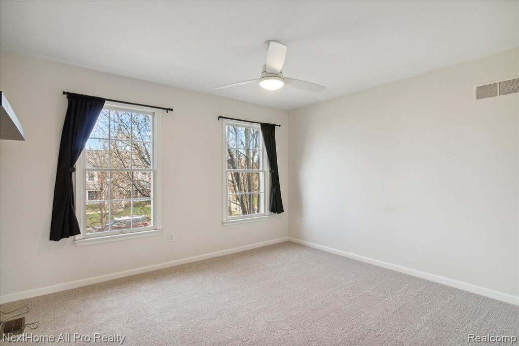 1165 CANTOR Lane, South Lyon, MI 48178 — Photo 33