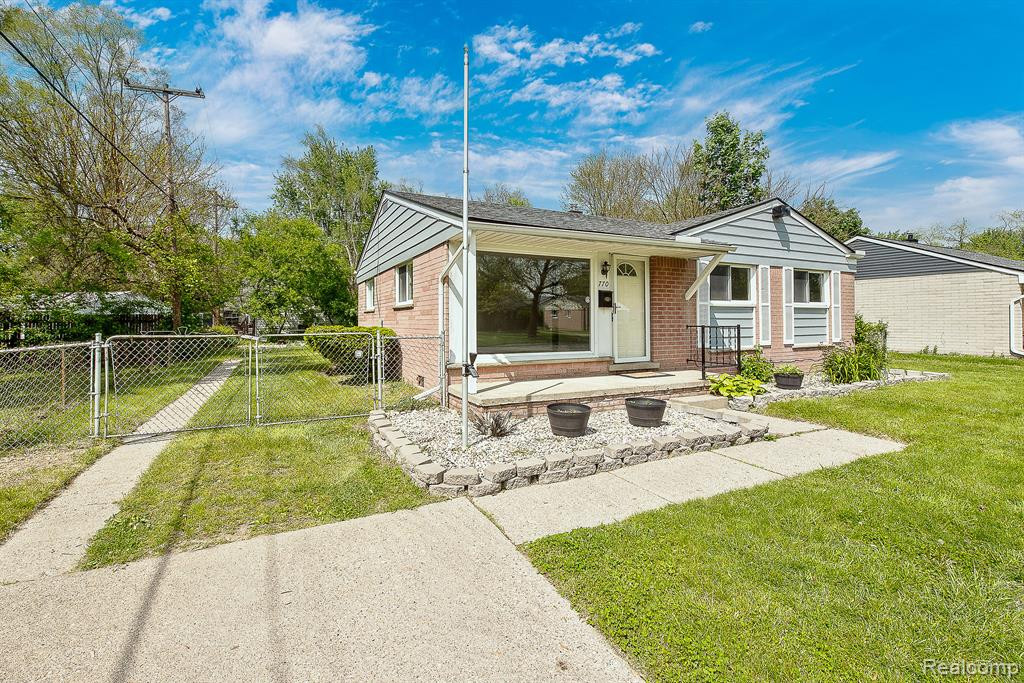770 OSWEGO Avenue, Ypsilanti, MI 48198 — Photo 2