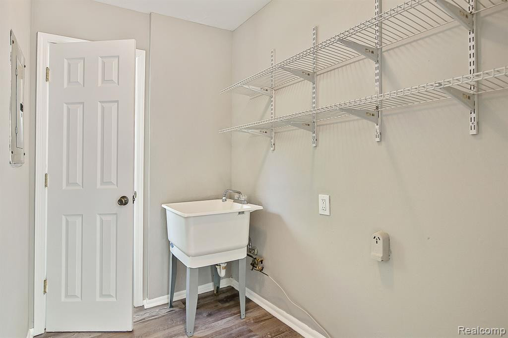 770 OSWEGO Avenue, Ypsilanti, MI 48198 — Photo 15