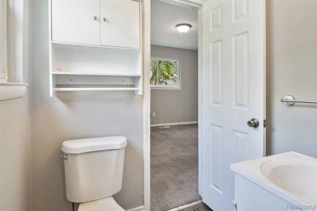 770 OSWEGO Avenue, Ypsilanti, MI 48198 — Photo 16