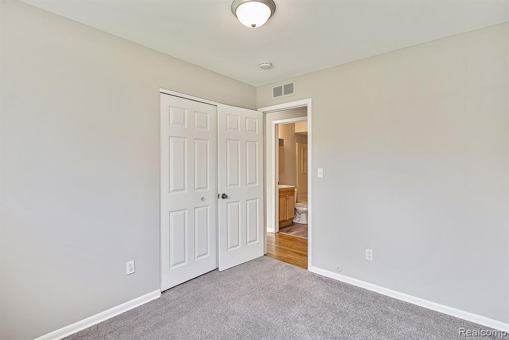 770 OSWEGO Avenue, Ypsilanti, MI 48198 — Photo 28