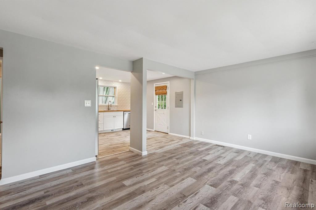 3 Faust, Ann Arbor, MI 48108 — Photo 6