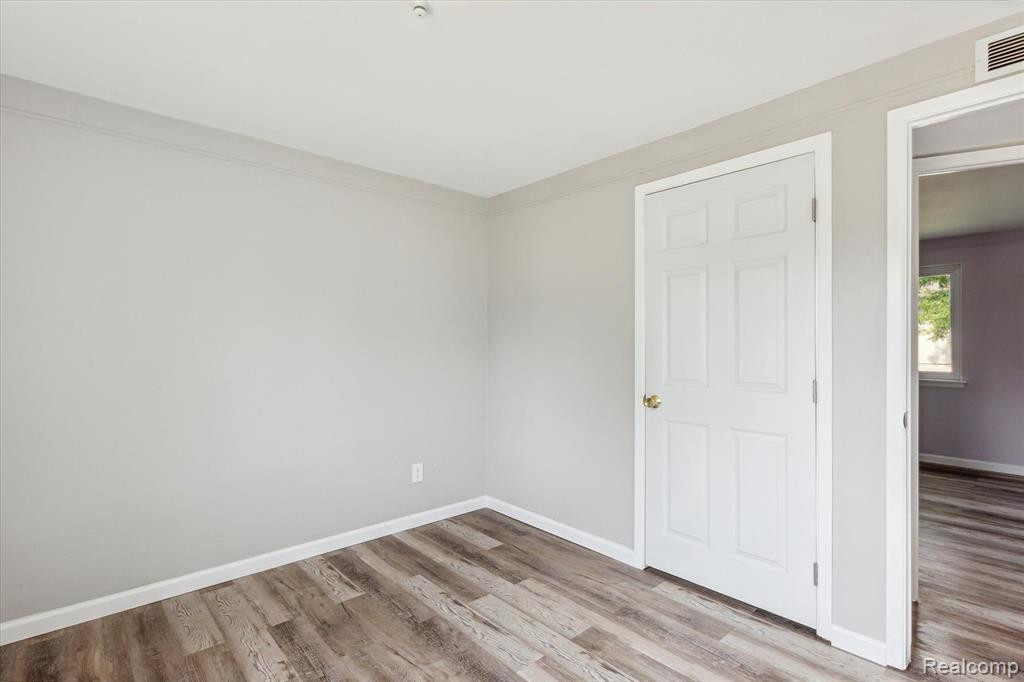 3 Faust, Ann Arbor, MI 48108 — Photo 21