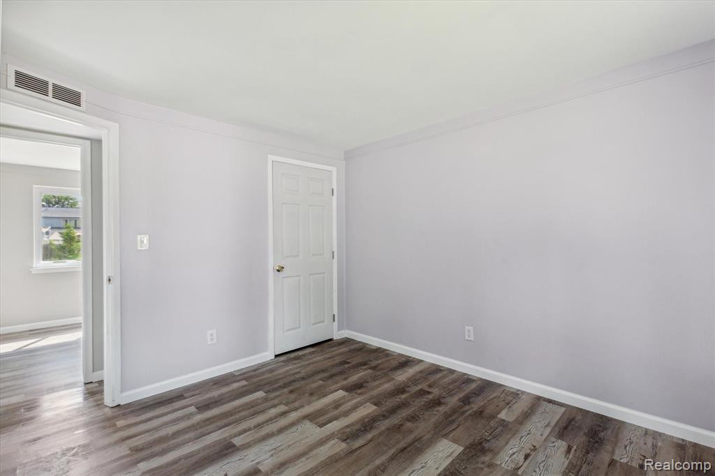 3 Faust, Ann Arbor, MI 48108 — Photo 26