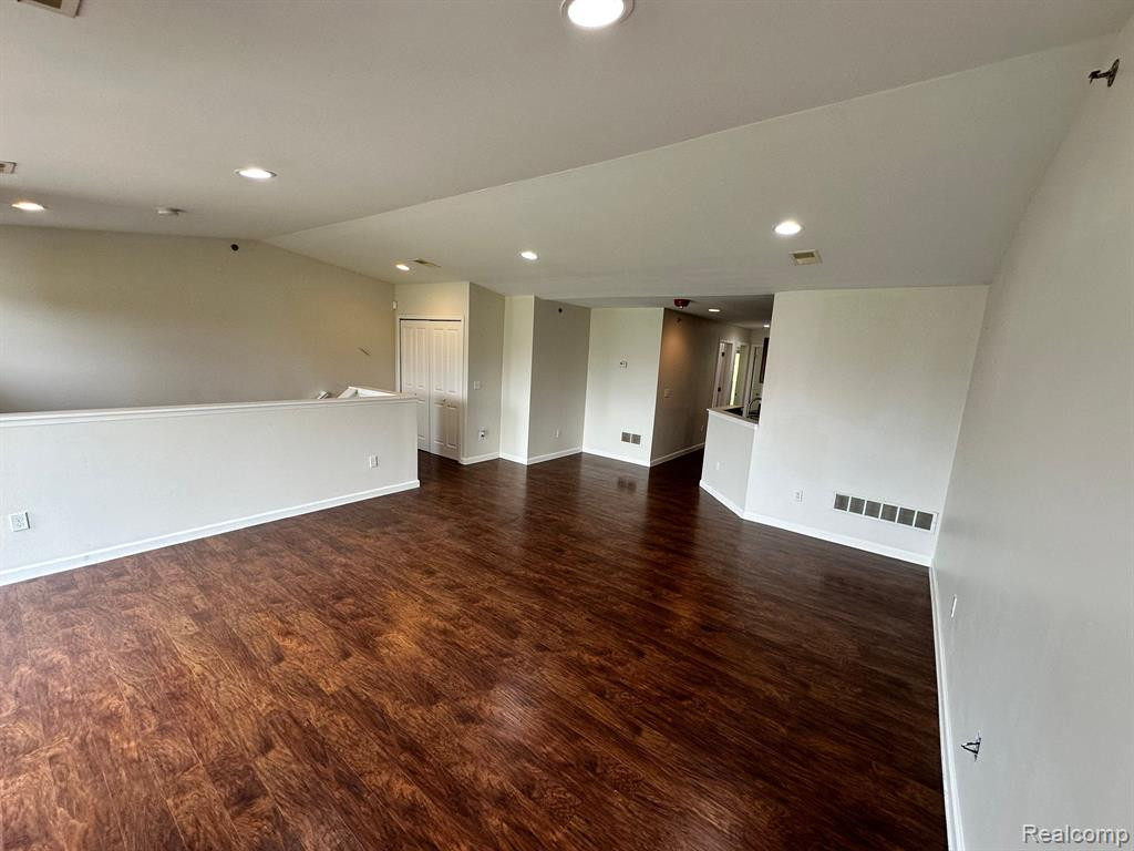 408 LEGATO Drive, Walled Lake, MI 48390 — Photo 5