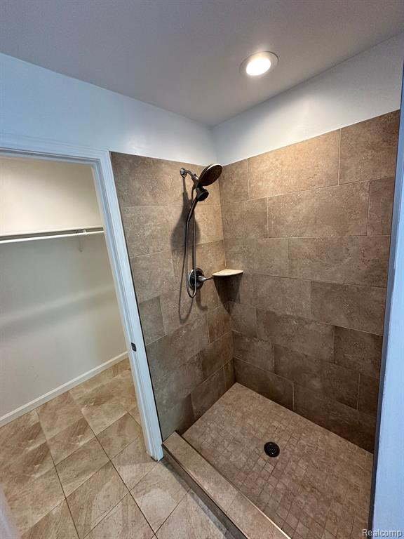 408 LEGATO Drive, Walled Lake, MI 48390 — Photo 17