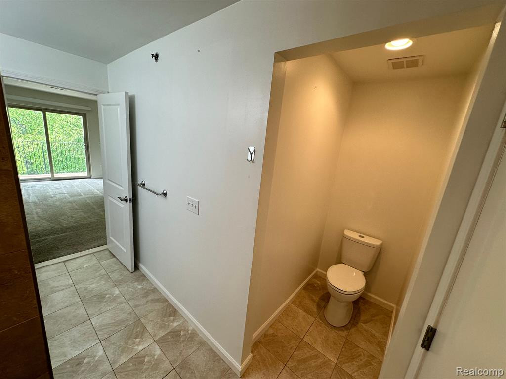 408 LEGATO Drive, Walled Lake, MI 48390 — Photo 20