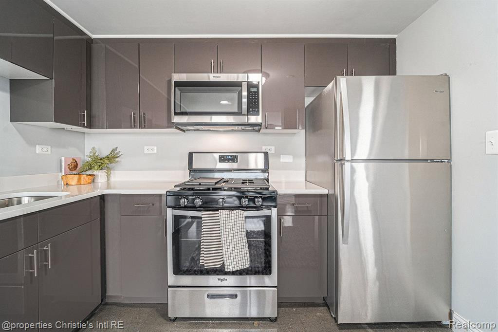 3320 Spinnaker Lane, 7B, Detroit, MI 48207 — Photo 10