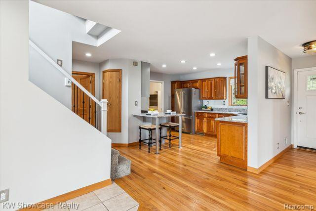 2547 S COMMERCE Road, Wolverine Lake, MI 48390 — Photo 10