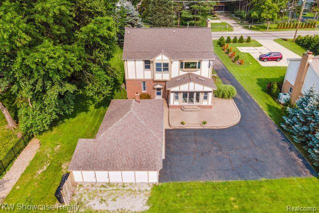 2547 S COMMERCE Road, Wolverine Lake, MI 48390 — Photo 58