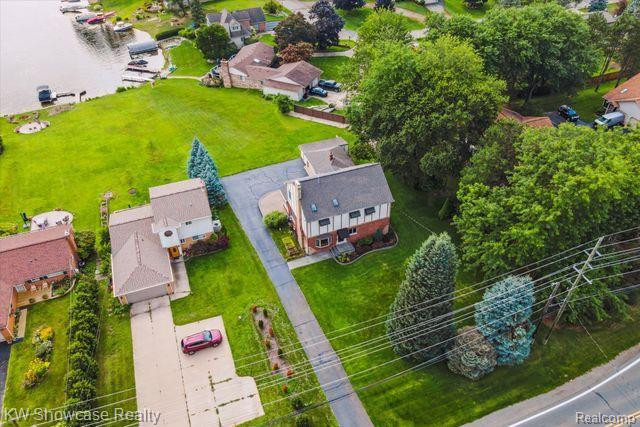 2547 S COMMERCE Road, Wolverine Lake, MI 48390 — Photo 59