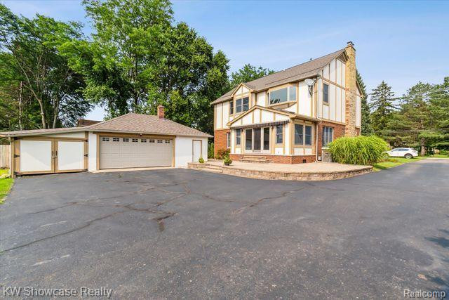 2547 S COMMERCE Road, Wolverine Lake, MI 48390 — Photo 61