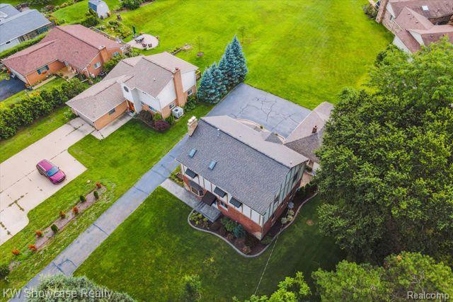 2547 S COMMERCE Road, Wolverine Lake, MI 48390 — Photo 62