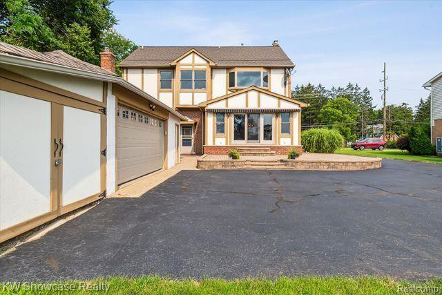 2547 S COMMERCE Road, Wolverine Lake, MI 48390 — Photo 64